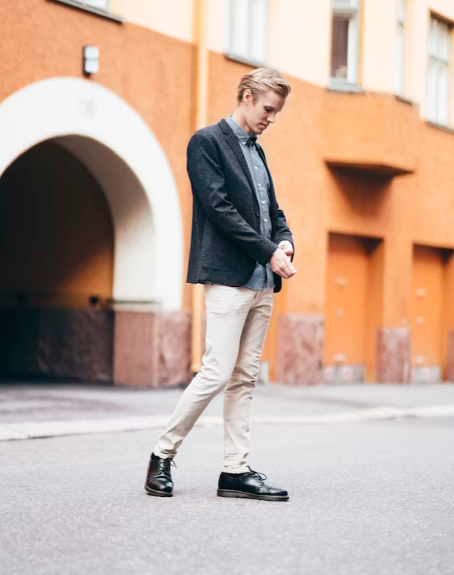 Chino Pants - Men - Ready-to-Wear