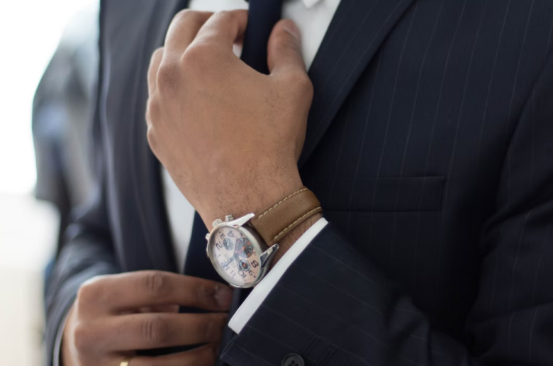 Best watch to sale wear with a suit