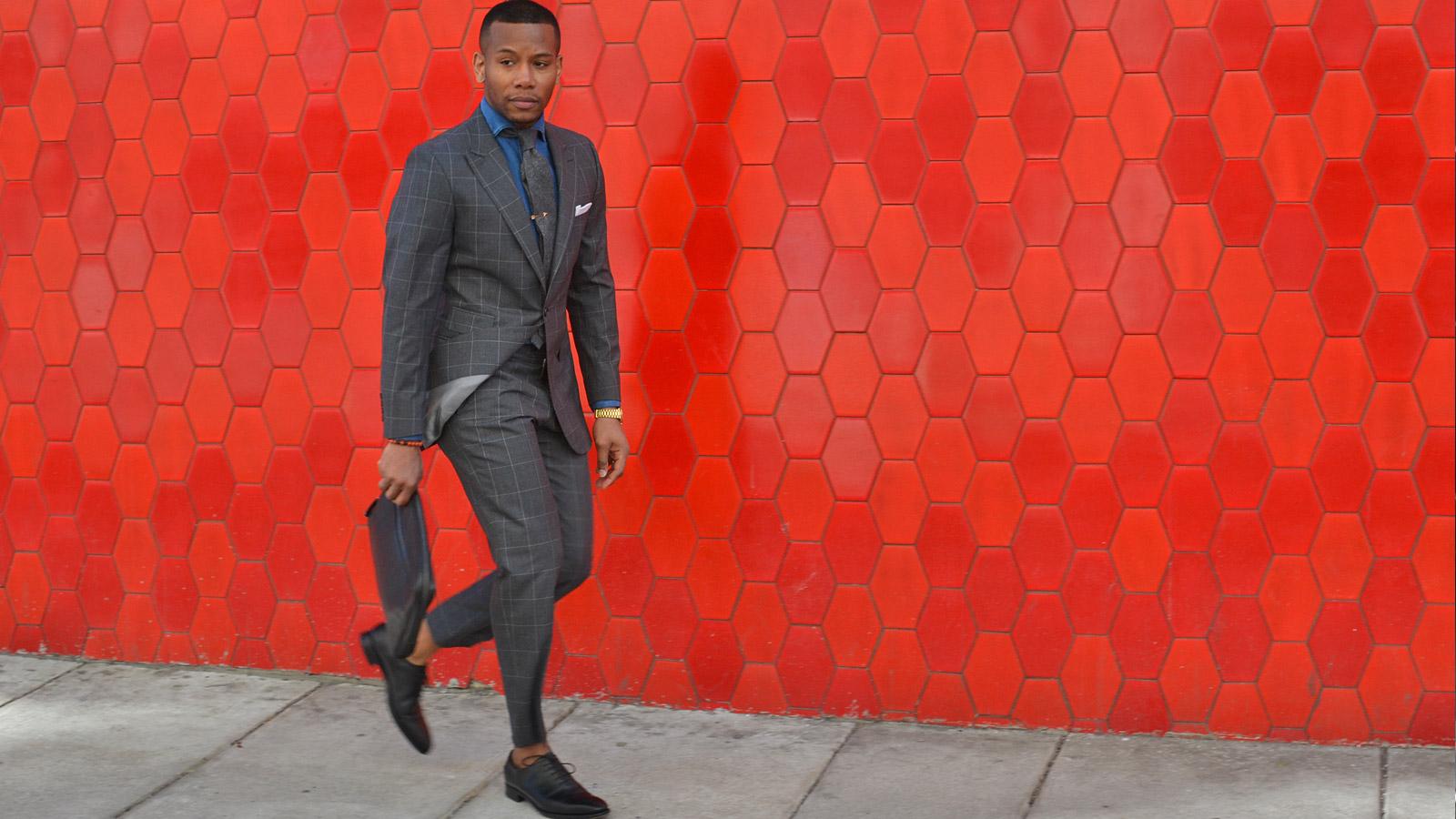 Men's Style Pro Grey Plaid Suit - slider image 4