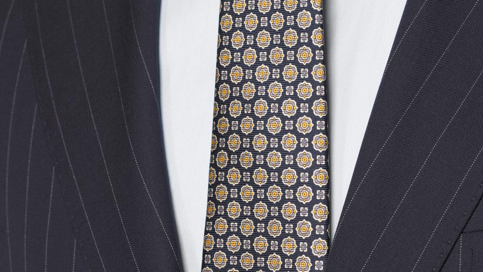 Vendetta Premium Navy Pinstripe Suit - slider image 2