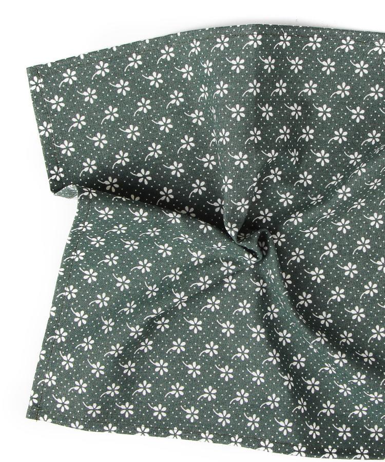 Green Cotton Pocket Square With A Floral Pattern